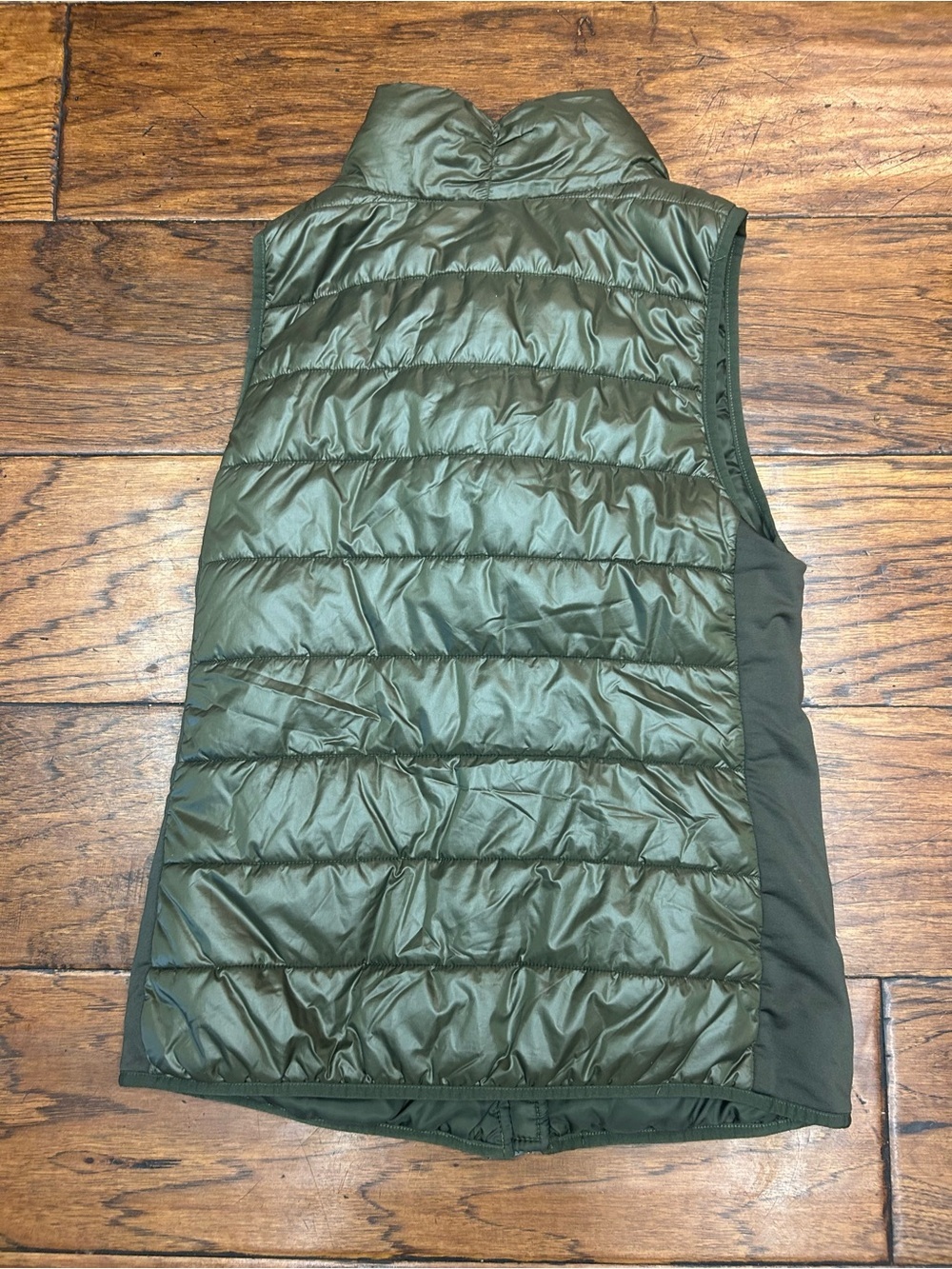 Reebok Olive Green Quilted Asymmetric Puffer Vest - Picture 9 of 9
